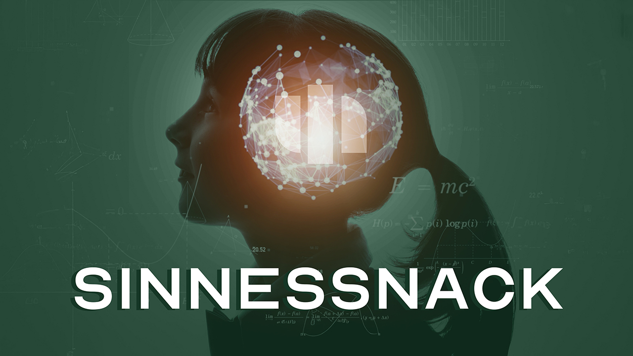 Illustrerad profil av ett barn med ett upplyst, nätverksliknande hjärnmotiv och texten "SINNESNACK" i stora bokstäver.